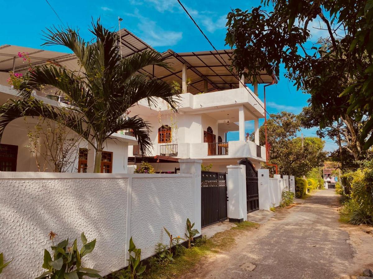 Airport Layover B&B Katunayaka Luaran gambar